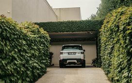 Garagedeuren met loopdeur, wat zijn je opties?