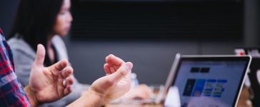 Diepgaande inzichten in financiën met een business analyse